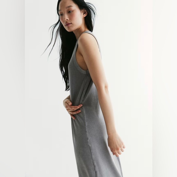 H&M The Ribbed Midi Dress in Grey, size Medium - Picture 12 of 16